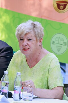 Eva Maria Banutai